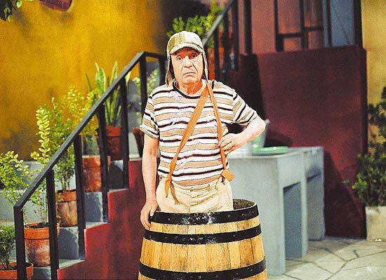 Chaves e Chapolin retornam a TV brasileira, após SBT fechar acordo com Televisa Chaves e Chapolin retornam a TV brasileira, após SBT fechar acordo com Televisa