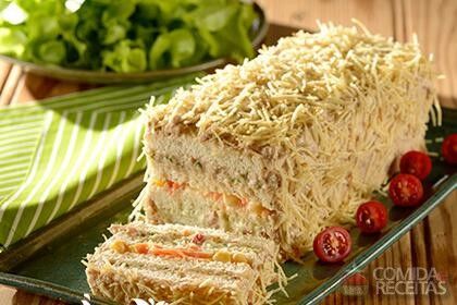 Aprenda a fazer uma torta fria de atum especial Aprenda a fazer uma torta fria de atum especial