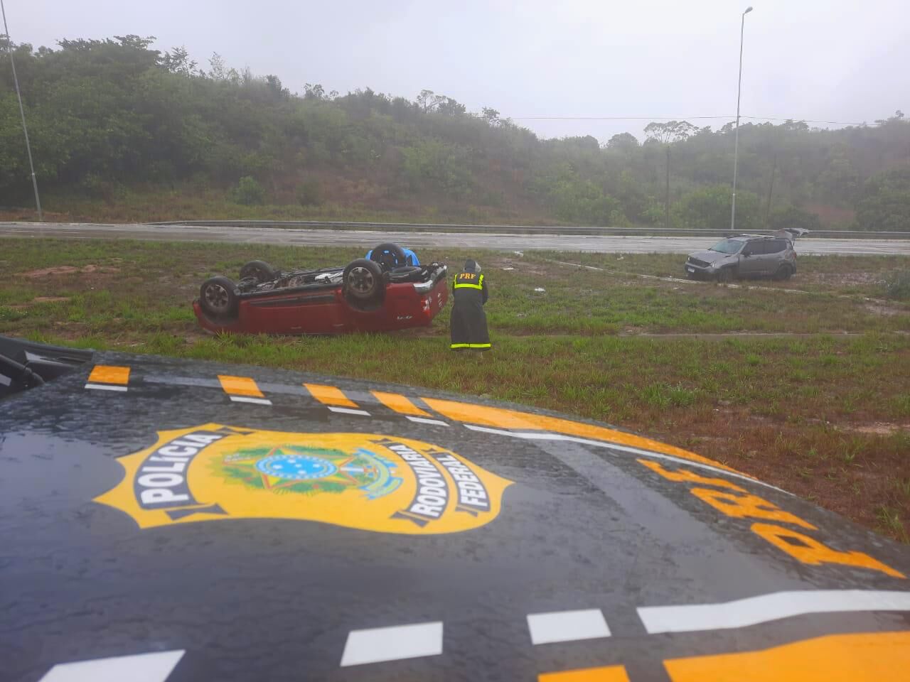 Rodovias com pista molhada aumentam o número de derrapagens provocadas por aquaplanagem e PRF já registra três acidentes na Paraíba Rodovias com pista molhada aumentam o número de derrapagens provocadas por aquaplanagem e PRF já registra três acidentes na Paraíba