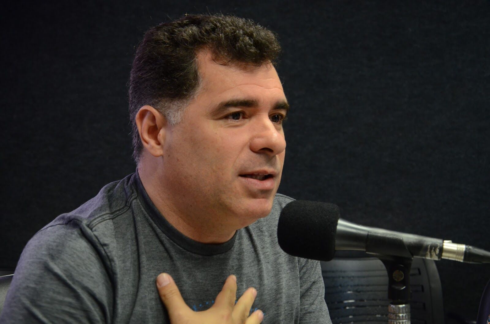 Artur Bolinha decide deixar o Brasil após eleição de Lula: "difícil imaginar que um país desse não vai sofrer" Artur Bolinha decide deixar o Brasil após eleição de Lula: "difícil imaginar que um país desse não vai sofrer"