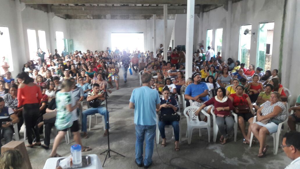 Sindicato dos servidores de Santa Rita convoca protesto para pedir melhores condições de trabalho A categoria reivindica um aumento de 3,62% do PNE e promete manter a greve por tempo indeterminado. Credito: Brenda Alcantara/ Esp. DP/ D.A Press. Local.