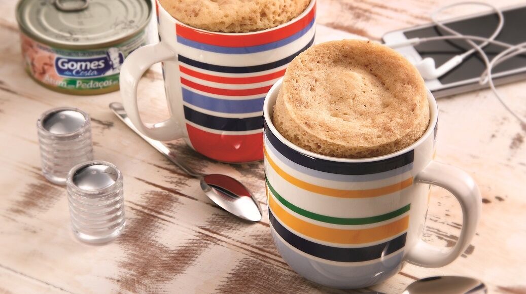 Faça uma Torta de Atum na Caneca em 5 minutos Faça uma Torta de Atum na Caneca em 5 minutos