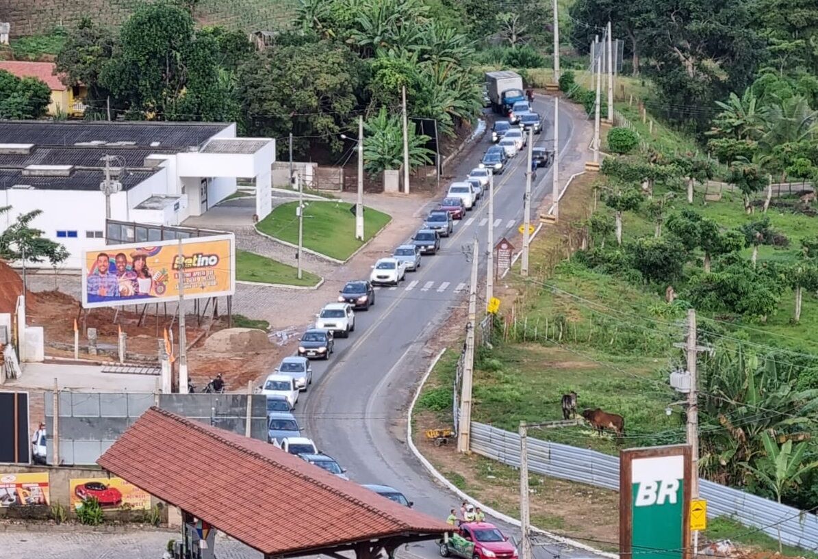 Acesso a Bananeiras registra congestionamento com abertura do São João no município Acesso a Bananeiras registra congestionamento com abertura do São João no município