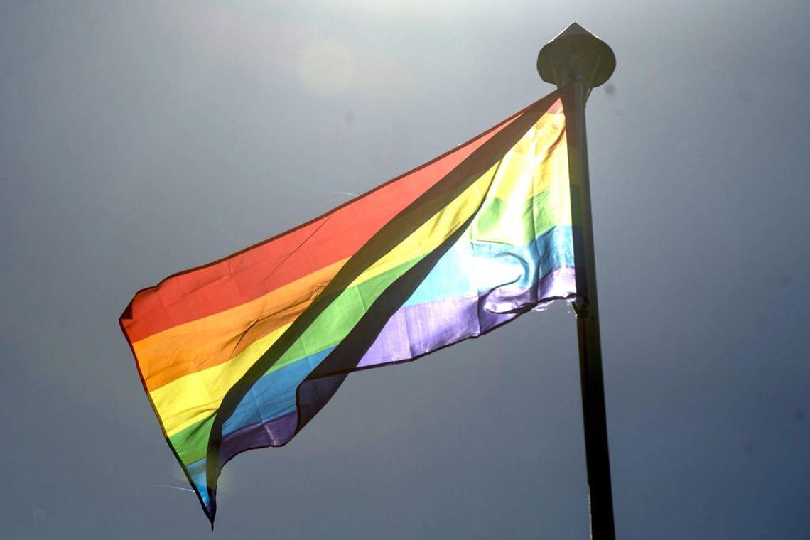 IBGE: Paraíba tem 1,5% de pessoas que se declaram homossexuais ou bissexuais e jovens de 18 a 29 anos são maioria nesse público
