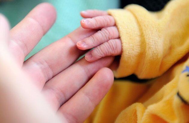 Governo divulga portaria com regras para famílias de crianças com deficiência causadas pela Zika solicitarem apoio de R$ 60 mil ao INSS Governo divulga portaria com regras para famílias de crianças com deficiência causadas pela Zika solicitarem apoio de R$ 60 mil ao INSS
