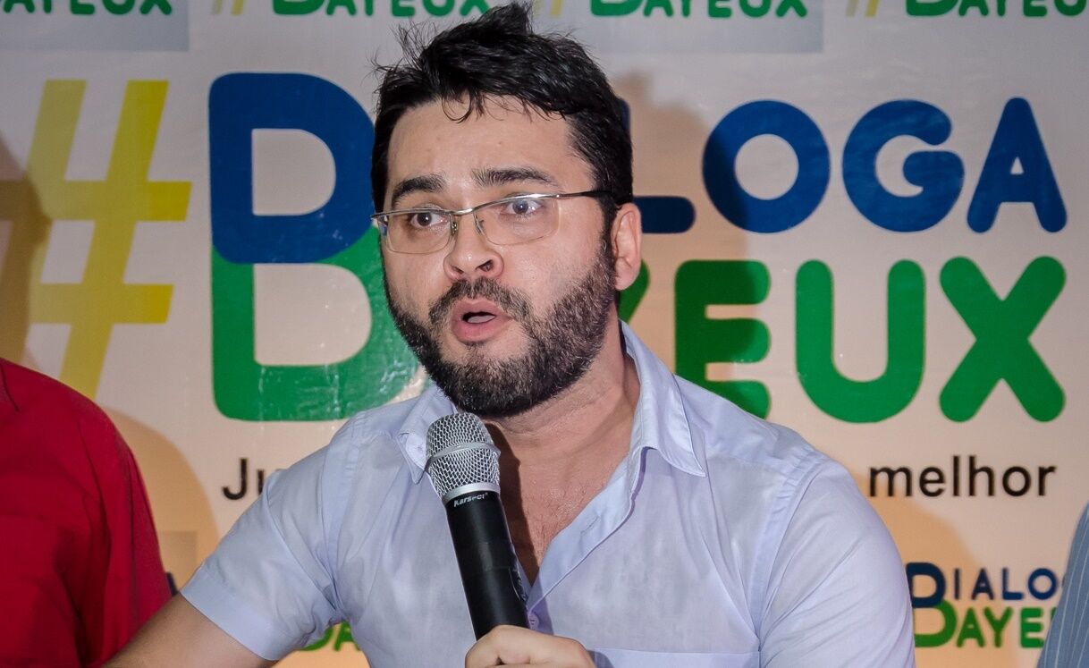 Berg Lima presta depoimento sobre locação de carros 'fantasmas' em Bayeux Berg Lima presta depoimento sobre locação de carros 'fantasmas' em Bayeux