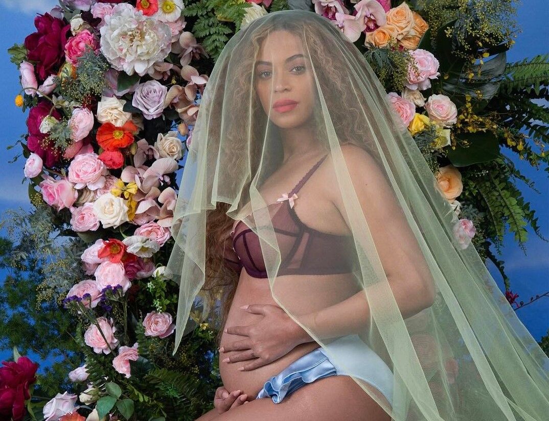 Beyoncé dá à luz gêmeos e bebês estão internados, diz site