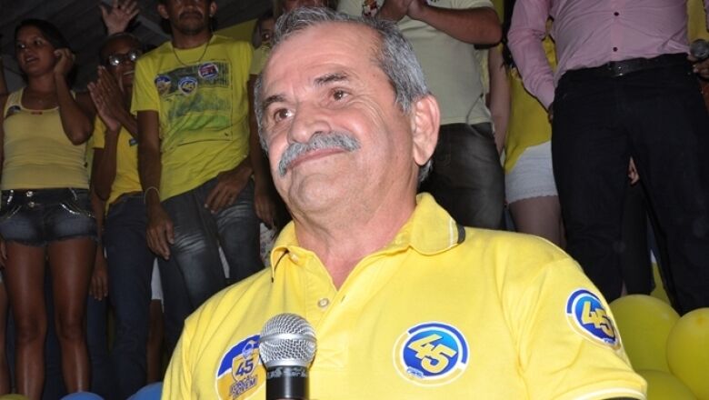 Polícia Federal prende prefeito e faz busca na casa de deputado Wilson Santiago Polícia Federal prende prefeito e faz busca na casa de deputado Wilson Santiago