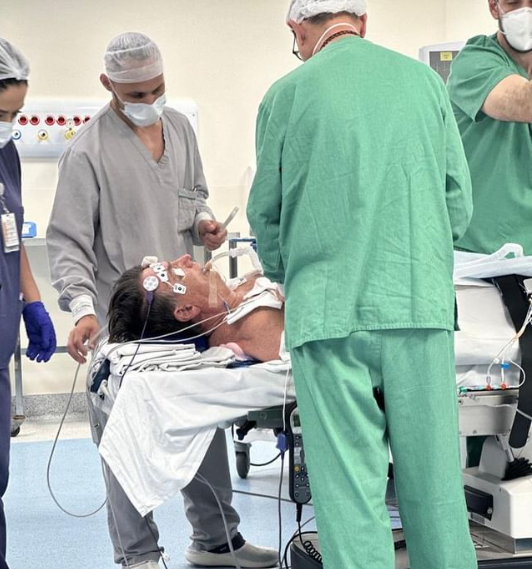 Após passar por duas cirurgias, Bolsonaro comemora recuperação: "mais uma etapa vencida" Após passar por duas cirurgias, Bolsonaro comemora recuperação: "mais uma etapa vencida"