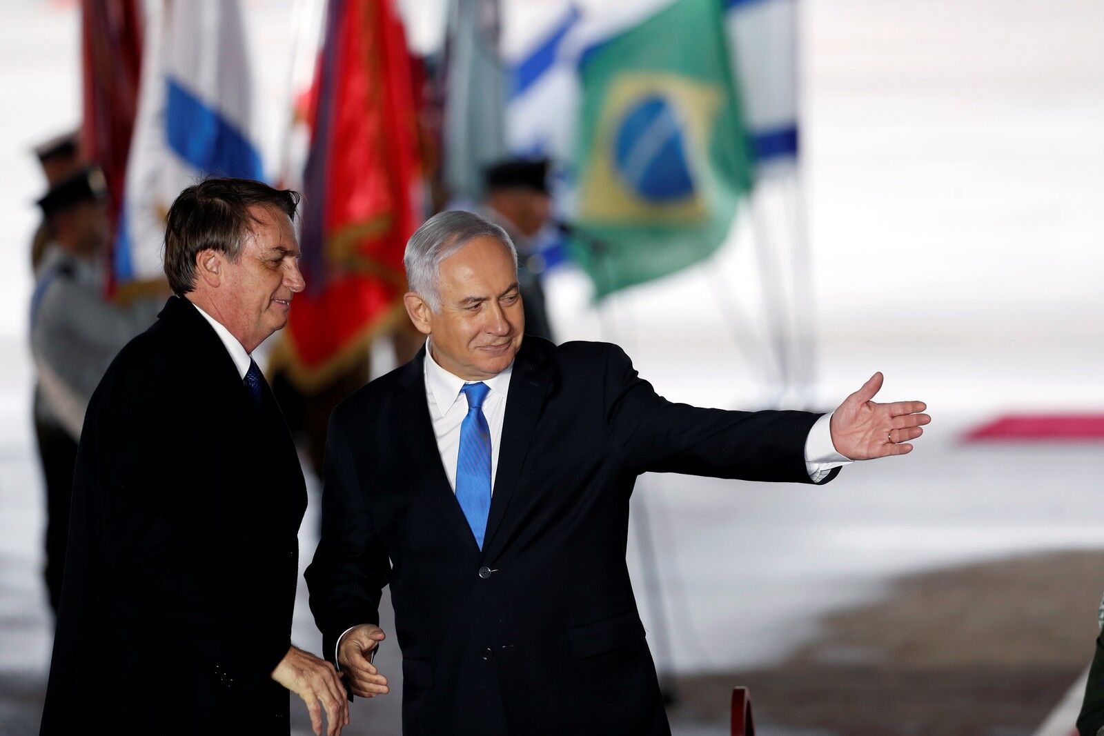 Bolsonaro diz em hebraico que ama Israel e quer proximidade