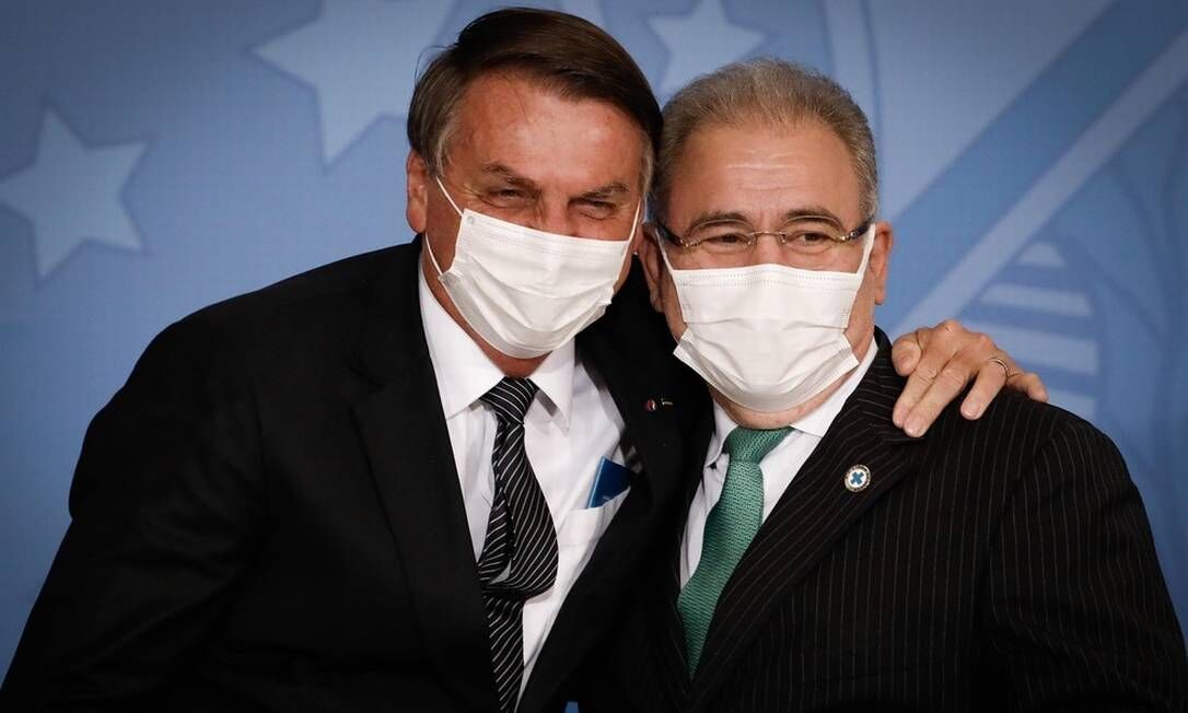 Queiroga e mais 10 ministros são cotados como possíveis candidatos; Bolsonaro prevê trocas em 31 de março Queiroga e mais 10 ministros são cotados como possíveis candidatos; Bolsonaro prevê trocas em 31 de março