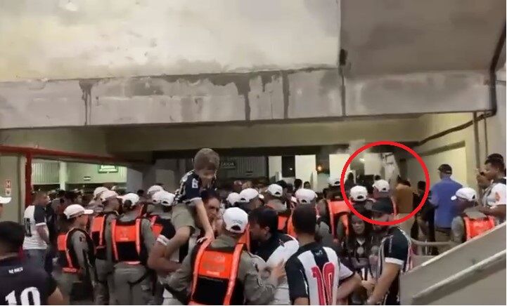 Botafogo-PB pede investigação rigorosa e chama de “truculentas e insanas” agressões de policiais contra torcedores no Almeidão Botafogo-PB pede investigação rigorosa e chama de “truculentas e insanas” agressões de policiais contra torcedores no Almeidão