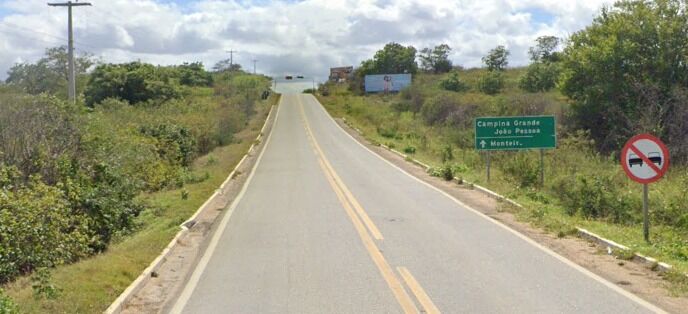 Acidente entre caminhão e moto deixa um morto no Sertão da Paraíba Acidente entre caminhão e moto deixa um morto no Sertão da Paraíba
