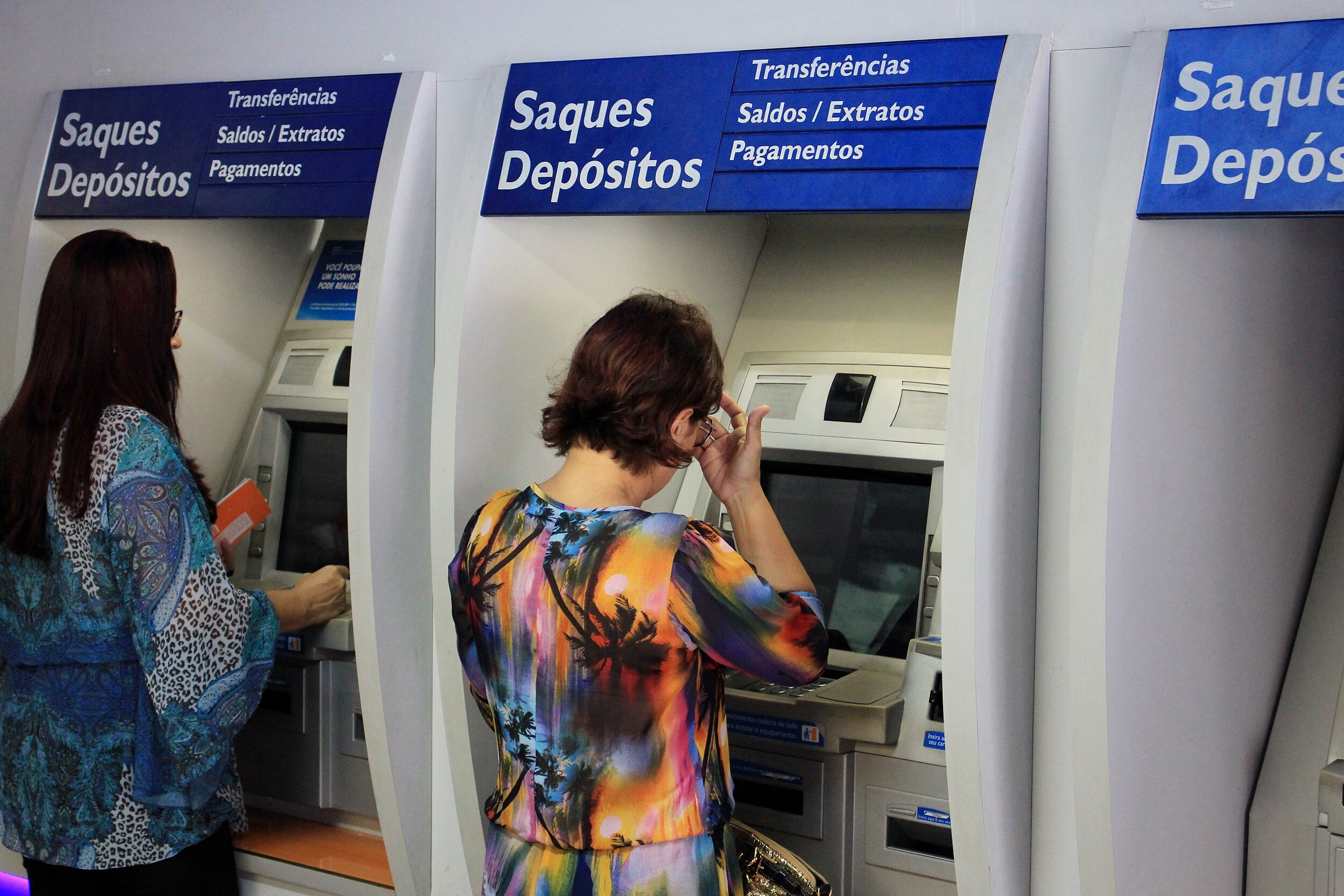 Caixa Econômica divulga calendário para pagar auxílio de R$ 600 nesta segunda Caixa Econômica divulga calendário para pagar auxílio de R$ 600 nesta segunda