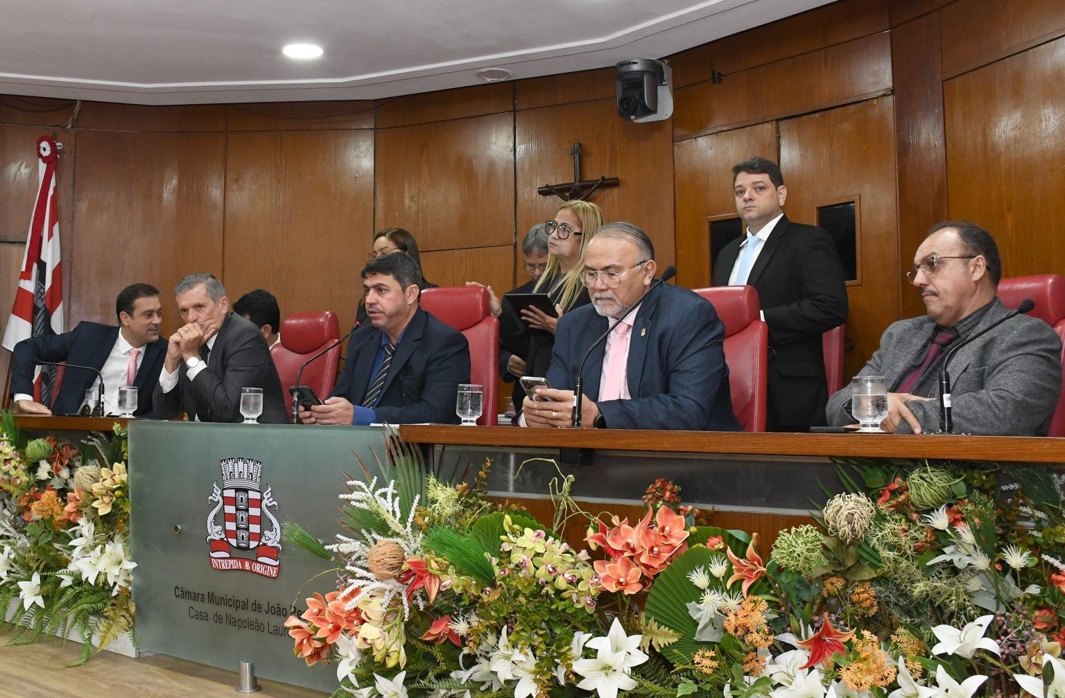 Câmara recebe LOA 2024, que prevê orçamento de R$ 4,2 bilhões para Prefeitura de João Pessoa Câmara recebe LOA 2024, que prevê orçamento de R$ 4,2 bilhões para Prefeitura de João Pessoa