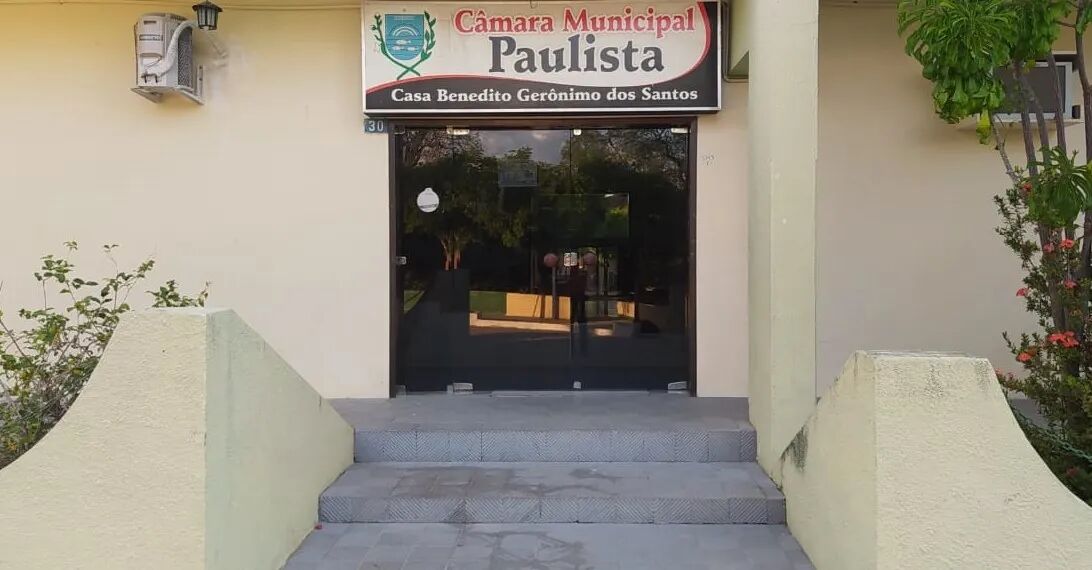 Câmara de cidade da Paraíba aprova projeto que dá recesso em junho e julho e vereadores passam a ter 105 dias de férias por ano Câmara de cidade da Paraíba aprova projeto que dá recesso em junho e julho e vereadores passam a ter 105 dias de férias por ano