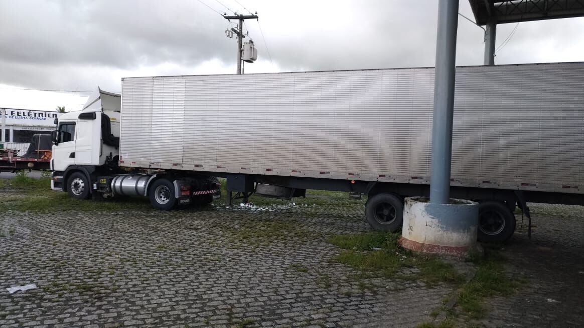 Carreta fura parada obrigatória em posto fiscal entre Paraíba e Pernambuco e é autuada Carreta fura parada obrigatória em posto fiscal entre Paraíba e Pernambuco e é autuada
