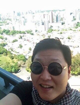 Cantor Psy está no Brasil