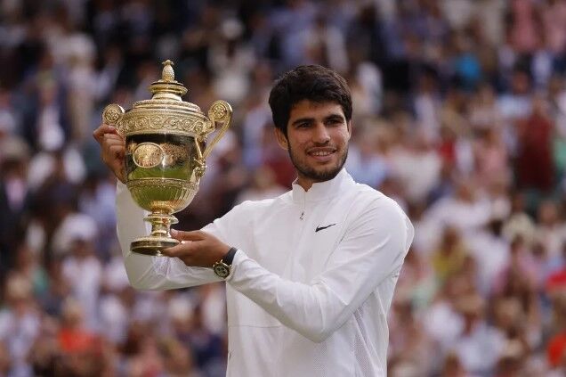 Alcaraz vence Djokovic em final épica e é campeão em Wimbledon Alcaraz vence Djokovic em final épica e é campeão em Wimbledon