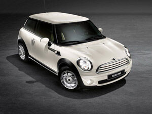 Carro de fabricação inglesa chega ao Brasil em versão mini Carro de fabricação inglesa chega ao Brasil em versão mini