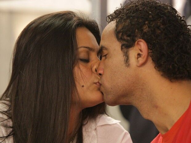 Ex-goleiro Bruno se casa com dentista em Apac Ex-goleiro Bruno se casa com dentista em Apac