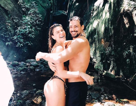 Cauã Reymond diz que esposa tem 'zero ciúme' de par romântico dele com ex, Alinne Moraes Cauã Reymond diz que esposa tem 'zero ciúme' de par romântico dele com ex, Alinne Moraes