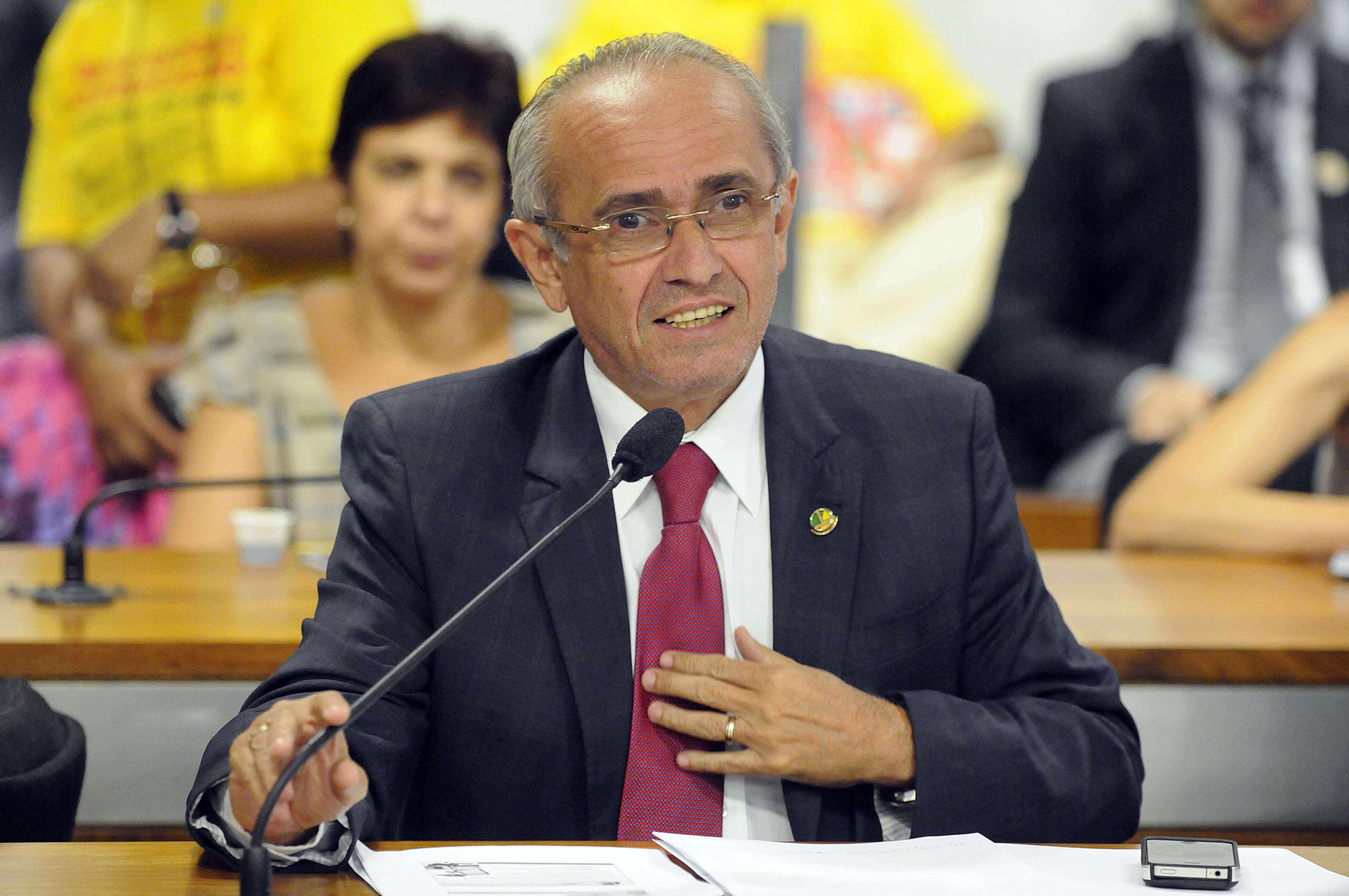 Cícero Lucena admite diálogo com Nilvan Ferreira