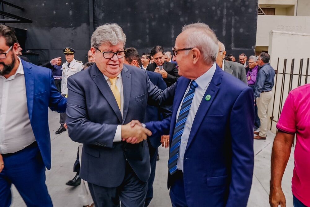Governador João Azevêdo reforça aliança com Cícero Lucena e diz que projeto político permanece: "nossa intenção é continuar" Governador João Azevêdo reforça aliança com Cícero Lucena e diz que projeto político permanece: "nossa intenção é continuar"