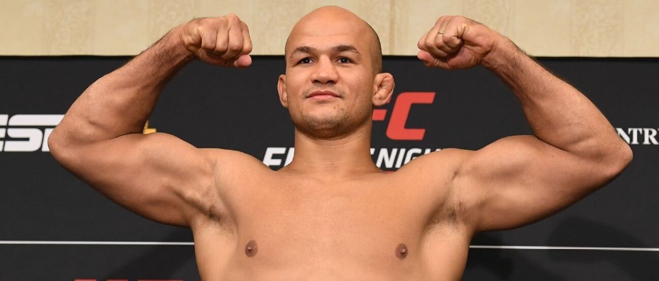 Cigano luta com inteligência e derrota Ben Rothwell por pontos na Croácia Cigano luta com inteligência e derrota Ben Rothwell por pontos na Croácia