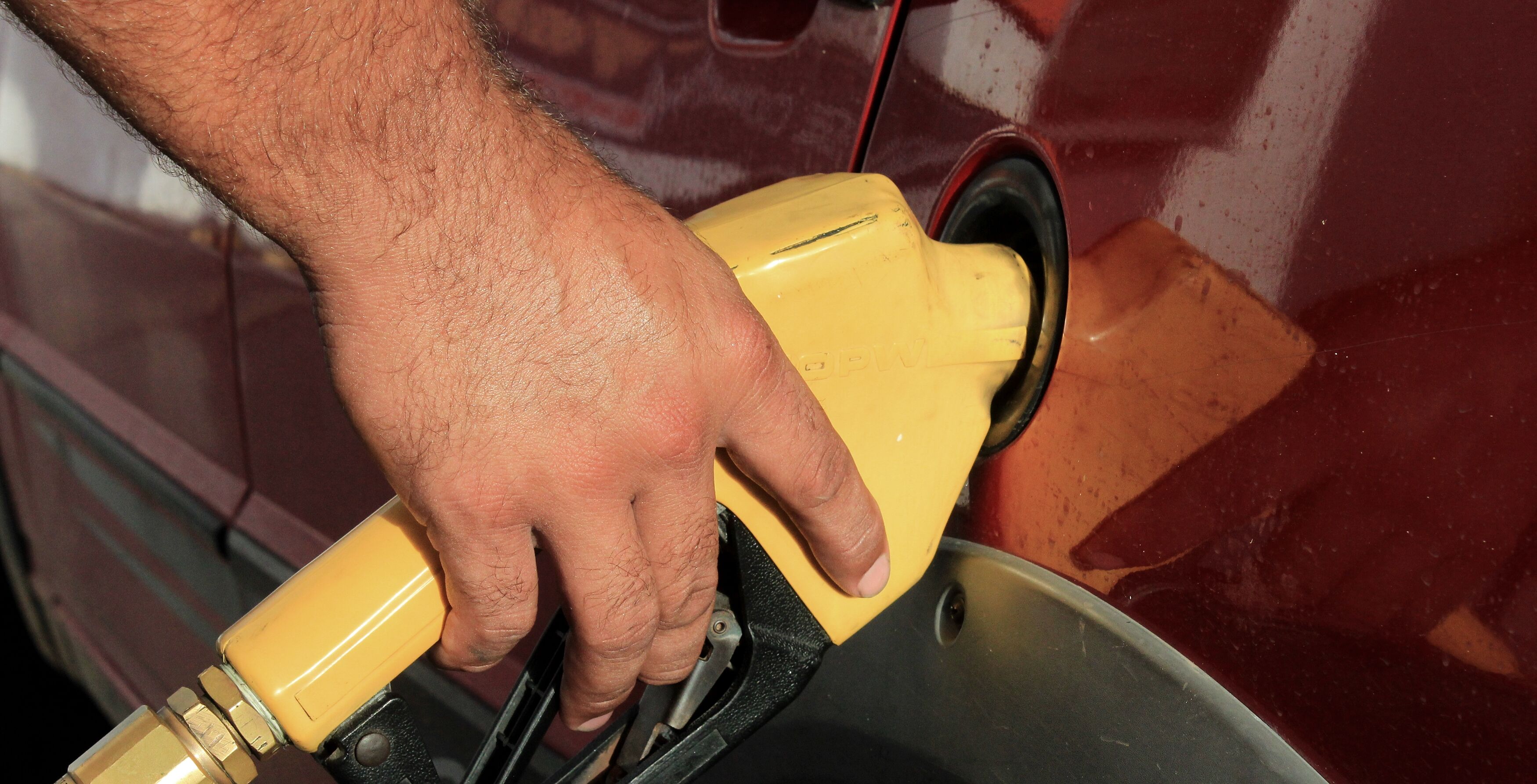 Preço da gasolina oscila entre R$ 4,65 e R$ 5,09 em João Pessoa, mostra pesquisa Preço da gasolina oscila entre R$ 4,65 e R$ 5,09 em João Pessoa, mostra pesquisa