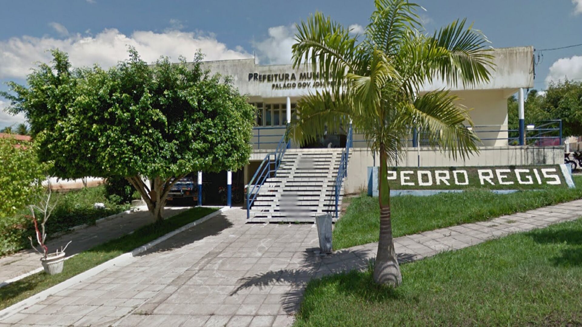 Ministério Público investiga denúncia de ‘funcionários fantasmas’ na prefeitura de Pedro Régis Prefeitura de Pedro Régis vai gastar mais de R$ 365 mil com torta e salgadinho