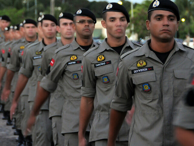 Mais de 60 mil candidatos devem fazer provas do concurso da Polícia Militar e Corpo de Bombeiros da Paraíba neste domingo