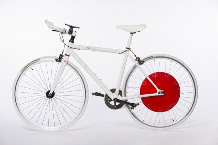 Conheça a roda que transforma bike comum em elétrica Conheça a roda que transforma bike comum em elétrica