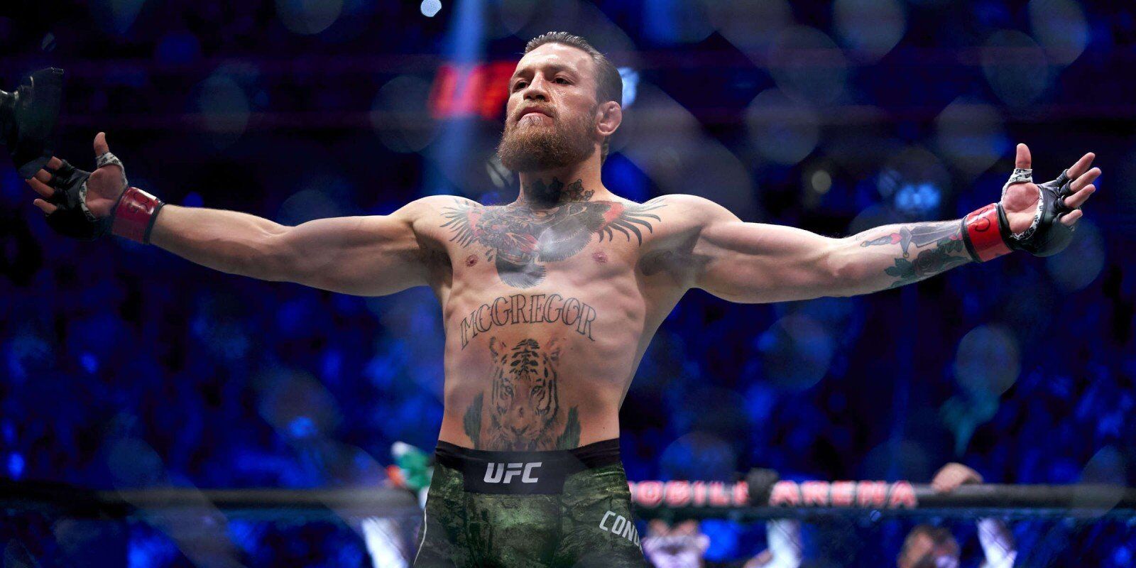 Khabib e McGregor batem o peso, e disputa de cinturão está confirmada no UFC 229 Khabib e McGregor batem o peso, e disputa de cinturão está confirmada no UFC 229