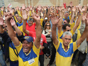 Correspondência parada chega a 160 milhões com greve dos Correios Correspondência parada chega a 160 milhões com greve dos Correios