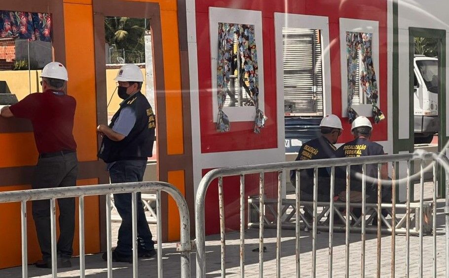 Após desabamento de estrutura da festa de São João em Santa Rita, Crea-PB fiscaliza situação do local Após desabamento de estrutura da festa de São João em Santa Rita, Crea-PB fiscaliza situação do local