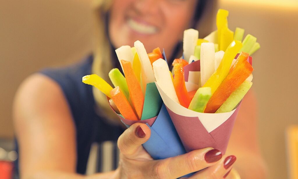 Conheça o Crudité de legumes no cone e esqueça coxinhas, kibes e empadas Conheça o Crudité de legumes no cone e esqueça coxinhas, kibes e empadas