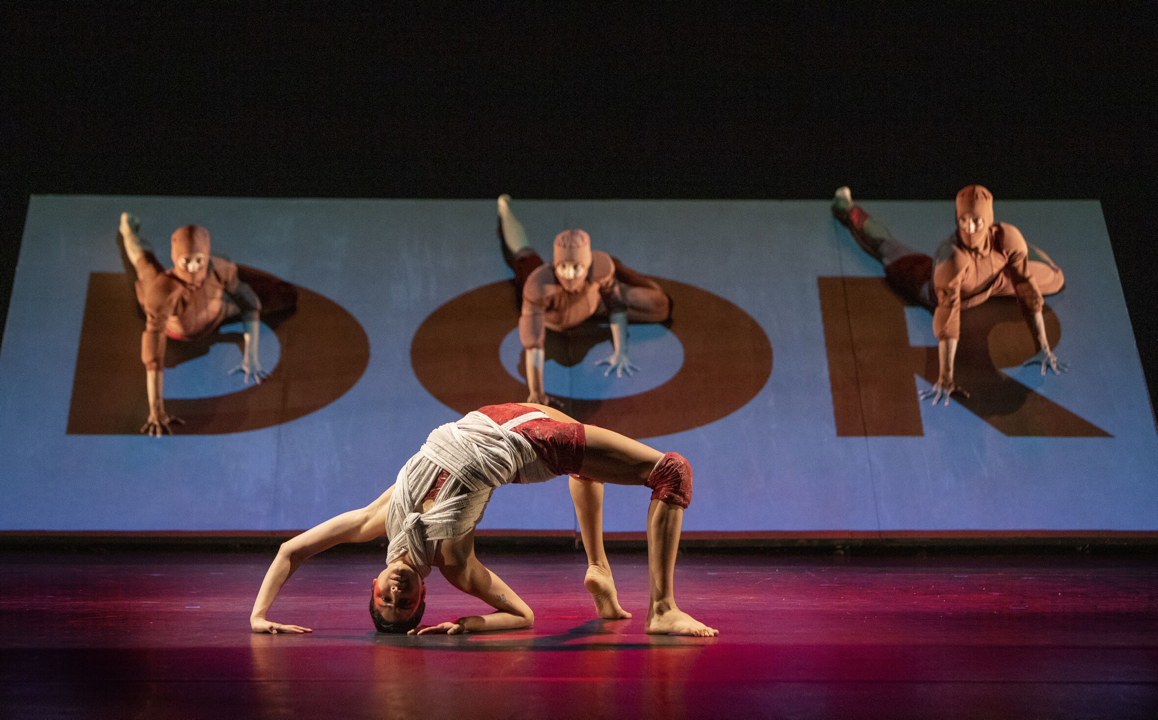 Cia Deborah Colker apresenta espetáculo 'Cura', no Teatro Pedra do Reino, em João Pessoa Cia Deborah Colker apresenta espetáculo 'Cura', no Teatro Pedra do Reino, em João Pessoa
