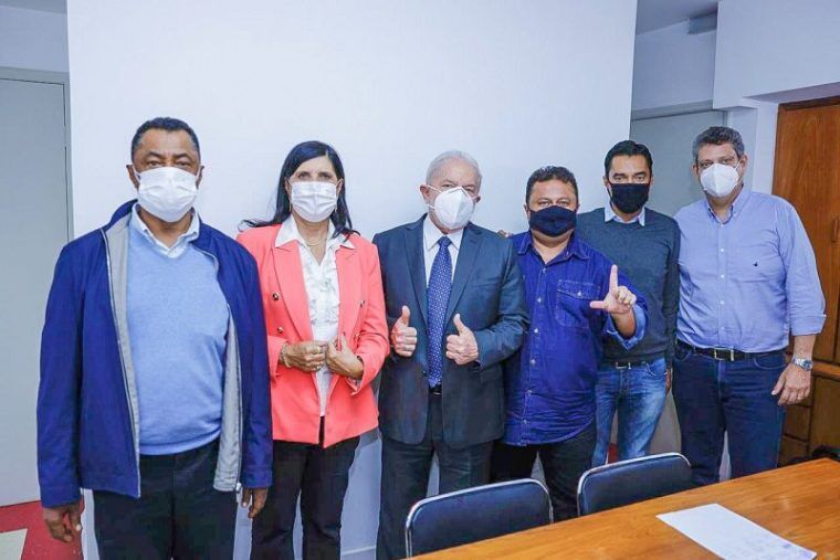 Damião e Lígia Feliciano se reúnem com Lula em Brasília e PT da Paraíba aposta em 'chapa imbatível' Damião e Lígia Feliciano se reúnem com Lula em Brasília e PT da Paraíba aposta em 'chapa imbatível'