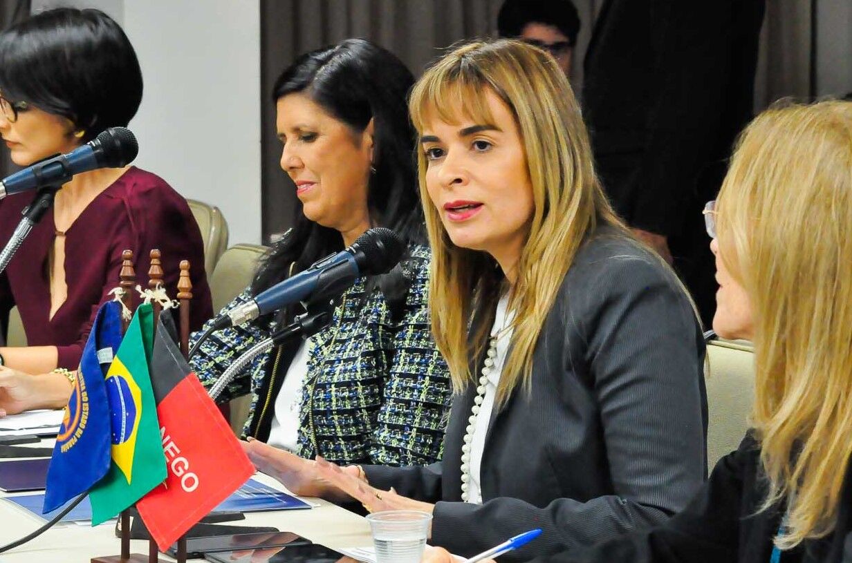 Daniella Ribeiro reforça que prioridade de seu grupo político é ter Aguinaldo como pré-candidato ao Senado: "Estamos completamente ligados" Daniella Ribeiro reforça que prioridade de seu grupo político é ter Aguinaldo como pré-candidato ao Senado: "Estamos completamente ligados"
