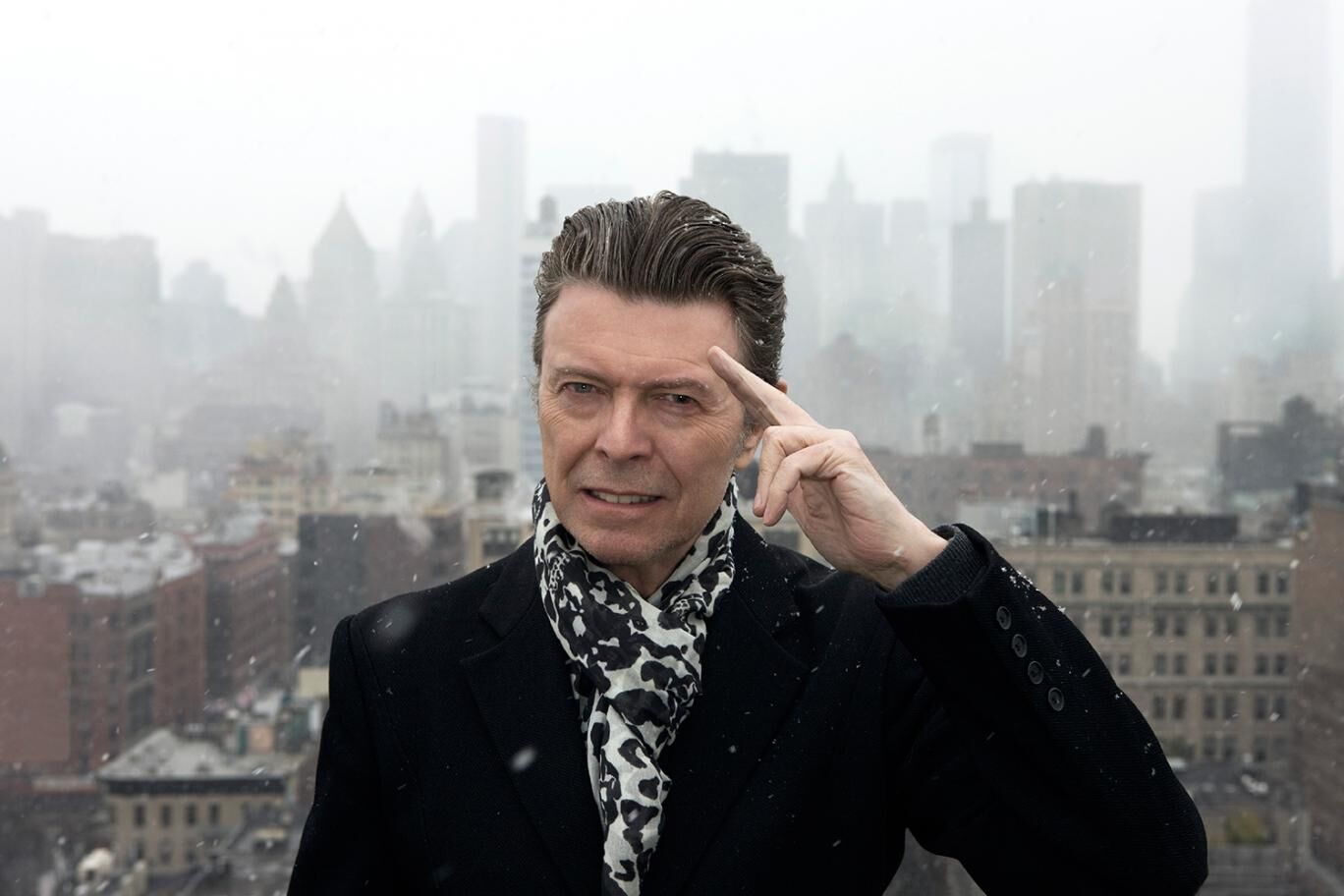 Cantor Britânico David Bowie morre de câncer aos 69 anos Cantor Britânico David Bowie morre de câncer aos 69 anos