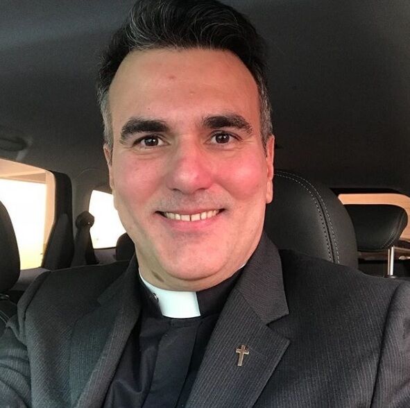 Bolsonaro exonera pastor paraibano Sérgio Queiroz da secretaria especial da presidência Bolsonaro exonera pastor paraibano Sérgio Queiroz da secretaria especial da presidência