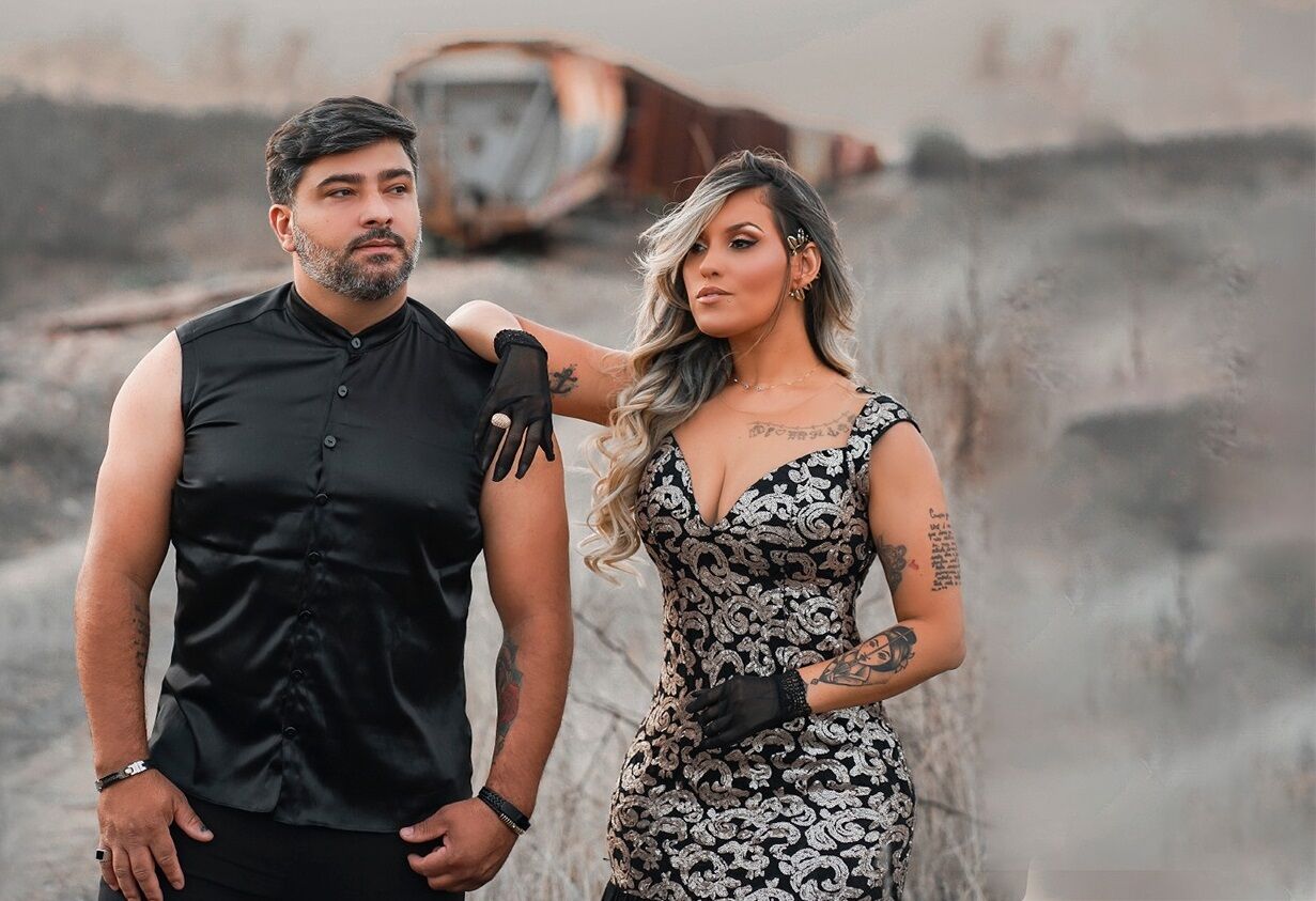 Yara Tchê e Alessandro rompem com a banda Desejo de Menina após desentendimento com dono da marca Yara Tchê e Alessandro rompem com a banda Desejo de Menina após desentendimento com dono da marca