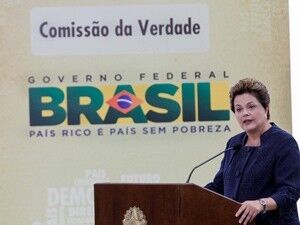 Dilma receberá R$ 20 mil por tortura na ditadura e diz que doará valor Dilma receberá R$ 20 mil por tortura na ditadura e diz que doará valor