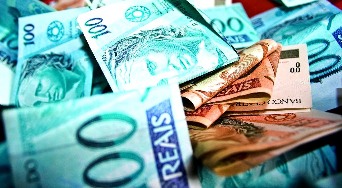 TRF1 derruba liminar que barrava bancos do país de aumentar juros TRF1 derruba liminar que barrava bancos do país de aumentar juros