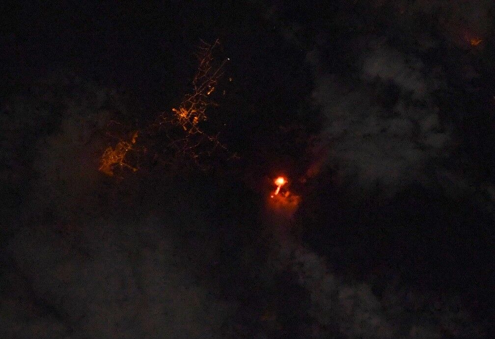 Astronauta registra erupção nas Ilhas Canárias do espaço Astronauta registra erupção nas Ilhas Canárias do espaço