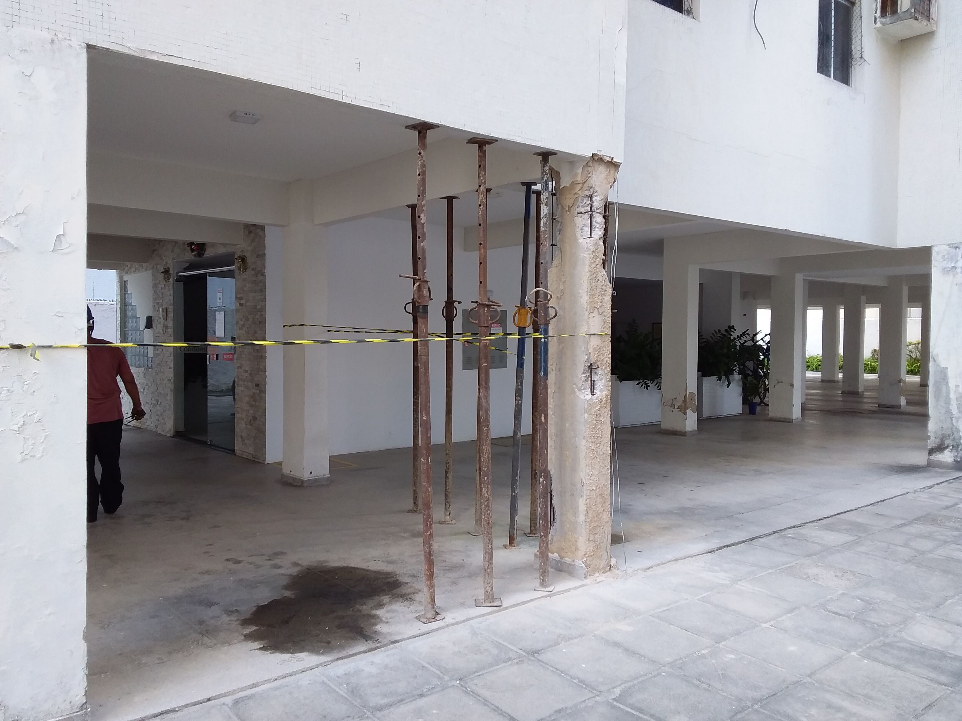 Após risco de desabamento em prédio que passava por reforma, Crea alerta sobre segurança de obras em condomínios na Paraíba