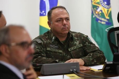 General Eduardo Pazuello assume Saúde interinamente após saída de Teich General Eduardo Pazuello assume Saúde interinamente após saída de Teich