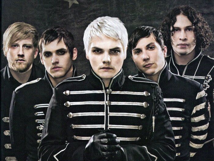 Sucesso nos anos 2000, banda emo 'My Chemical Romance' anuncia retorno Sucesso nos anos 2000, banda emo 'My Chemical Romance' anuncia retorno