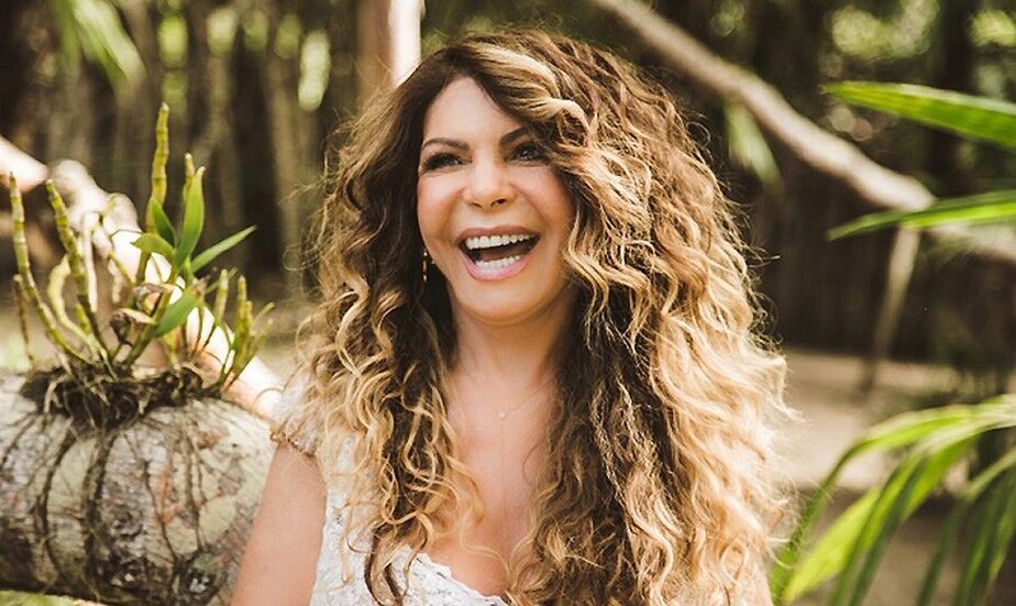 Elba Ramalho testa positivo para Covid-19: 'Rezem por mim' Elba Ramalho testa positivo para Covid-19: 'Rezem por mim'